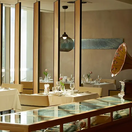 Hotel Lucy