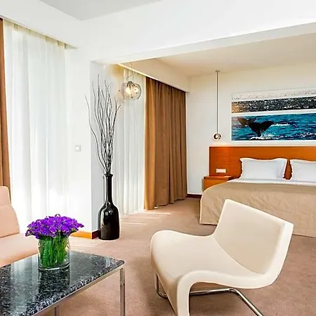 Lucy Hotel Kavala