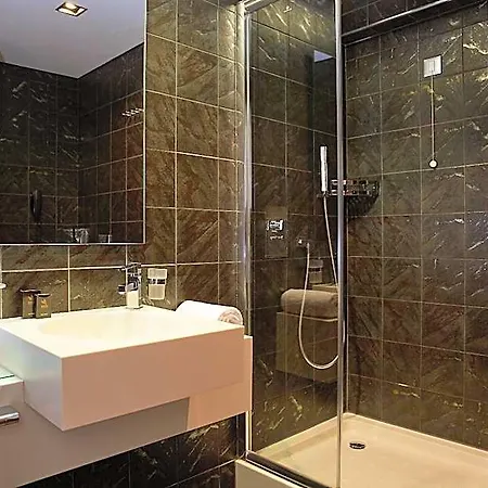 Hotel Lucy 5*